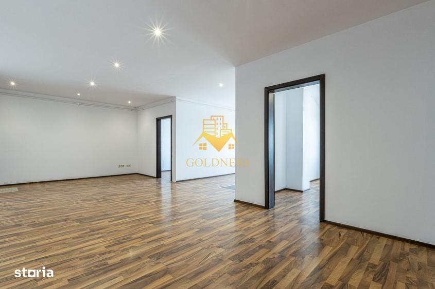 Apartament cu 4 camere semidecomandat, mobilat în Calea Turzii