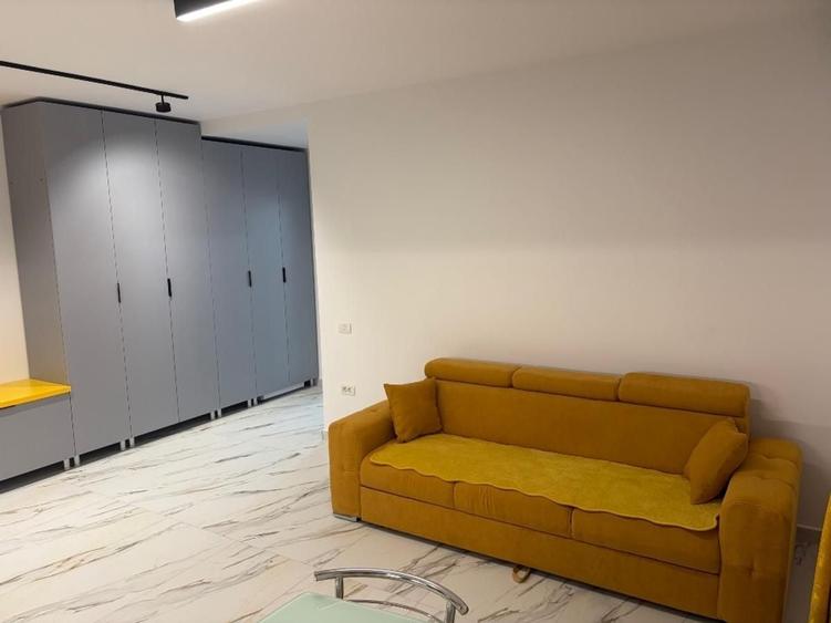 Apartament cu 2 camere decomandat, mobilat în Girocului