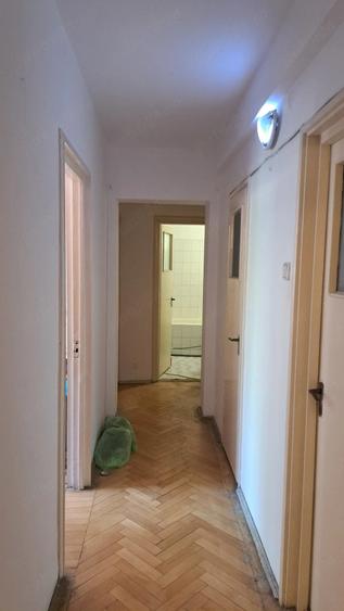Apartament 4 camere de vanzare confort 1 Metrou Titan Piata Minis sector 3 Bucuresti - Proprietar - 17