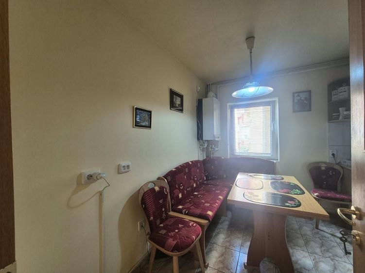 Apartament cu 2 camere decomandat în Scriitorilor