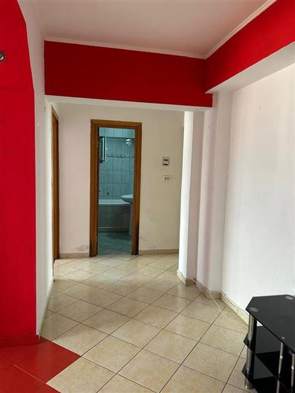 Apartament cu 2 camere decomandat în Buzaului