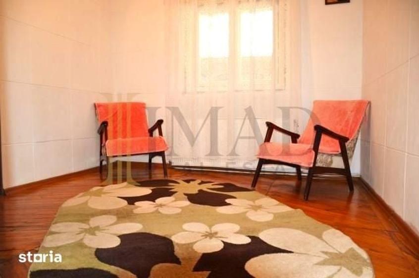 Casă cu 7 camere cu Teren 1020 Mp în Central