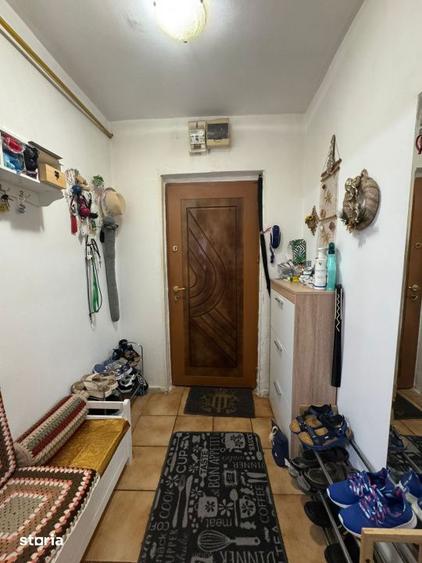 Apartament cu 3 camere decomandat, mobilat în Giurgiului