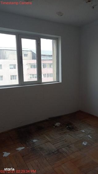 Apartament cu 4 camere decomandat în Ultracentral