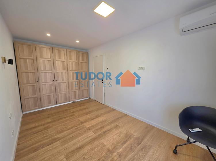 Casă cu 5 camere cu Teren 350 Mp în Pipera