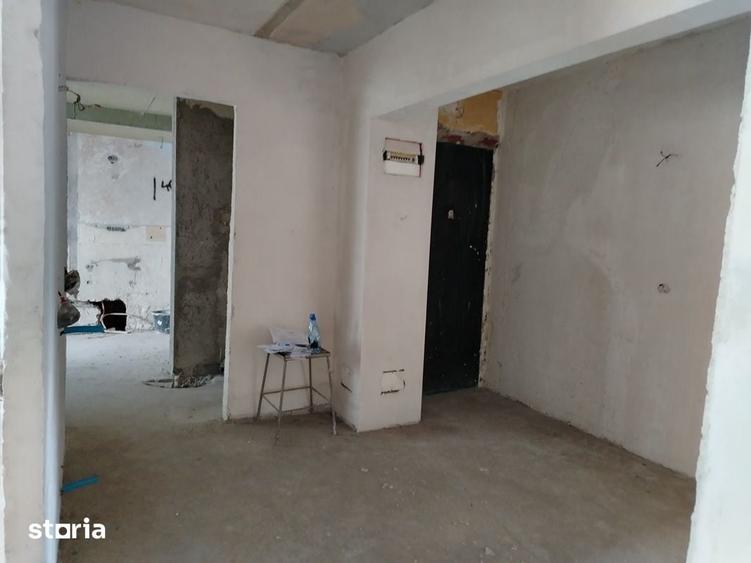 Apartament cu 4 camere decomandat în Gării