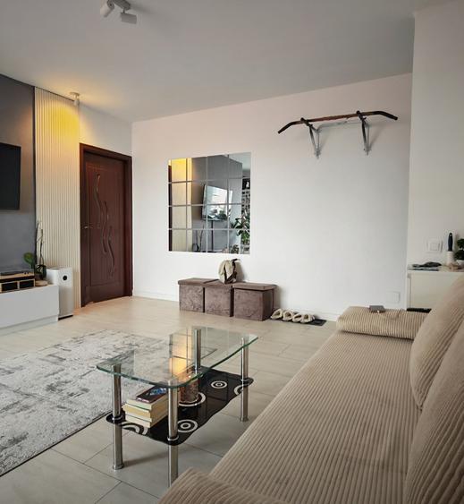 Apartament cu 2 camere semidecomandat în Nord