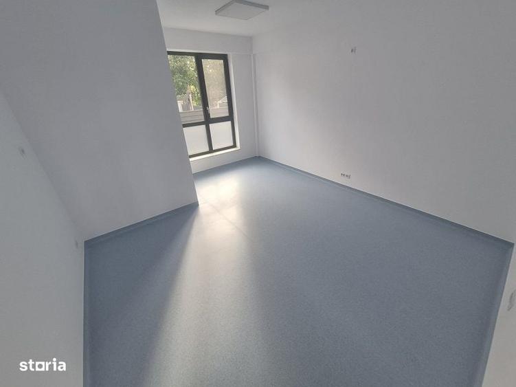 Spațiu comercial, de 260 mp, în Cug