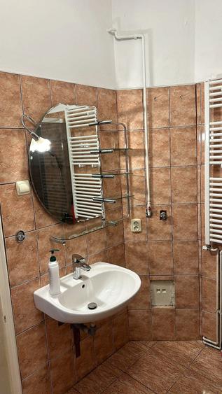 Casă cu 2 camere cu Teren 300 Mp în Dâmbovița