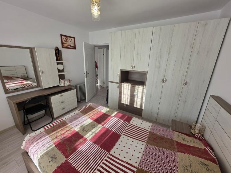 Apartament cu 2 camere semidecomandat în Titan
