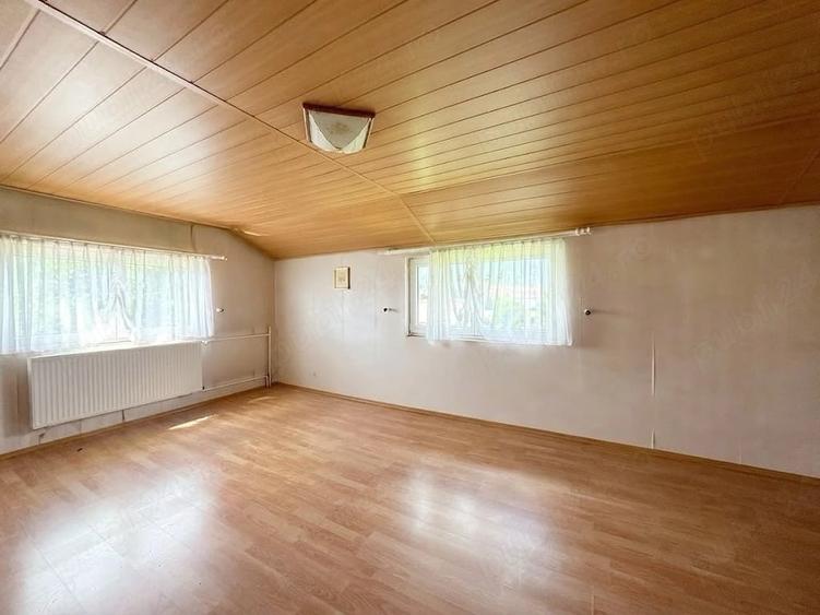 De vanzare proprietate deosebita in Zarnesti, 600 mp utili zona centrala - 11