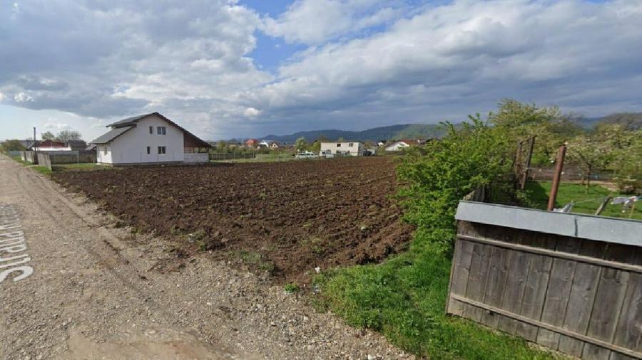 Teren agricol intravilan de 2500 mp, în Dumbrava Roșie