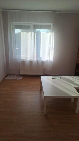 Casă individuală cu 5 camere cu Garaj în Berceni
