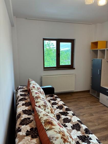 Apartament cu 2 camere decomandat în Rediu