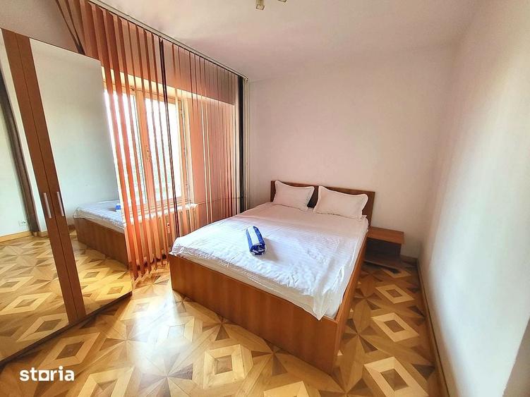 Apartament cu 3 camere semidecomandat în Iancului