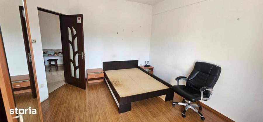 Garsonieră decomandată în Cug