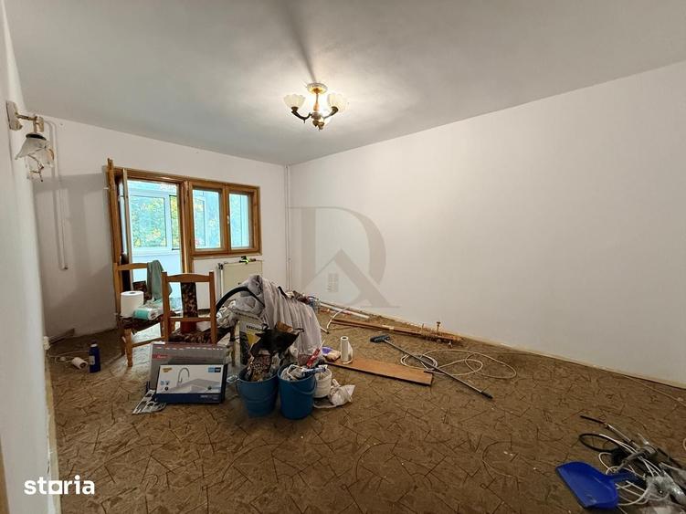 2 camere decomandat Arcu 55 mp etaj 2 aproape de Piata Unirii s - 2