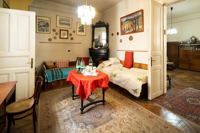 Apartament cu 2 camere semidecomandat în Horea