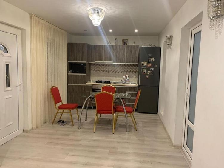 Casă cu 2 camere cu Teren 350 Mp în Corbu