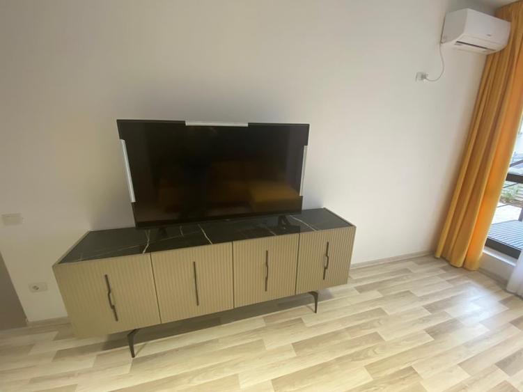 Apartament cu 2 camere în Exterior Est