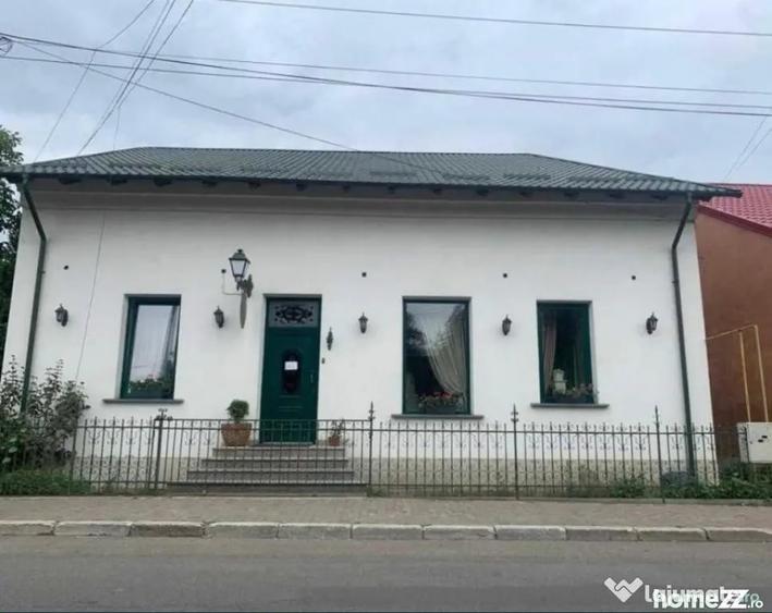 Spațiu comercial, de 630 mp, în Rădăuți