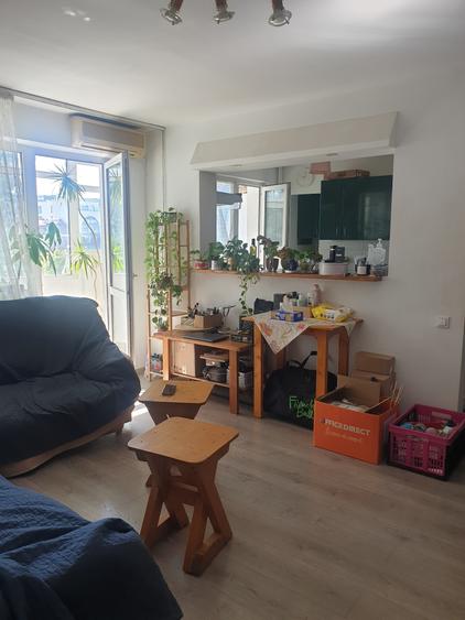 Apartament cu 2 camere semidecomandat în Șerban Vodă