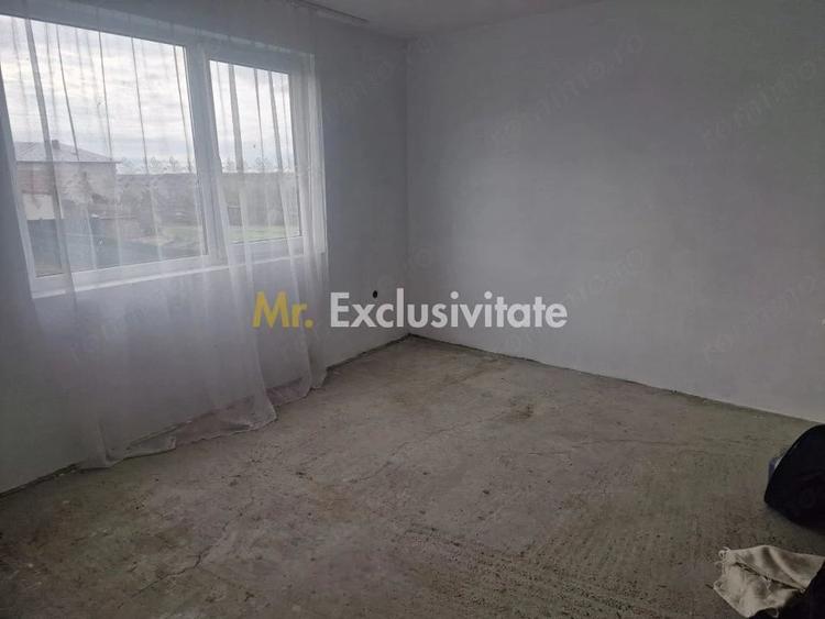Casă cu 3 camere cu Teren 2172 Mp în Vedea