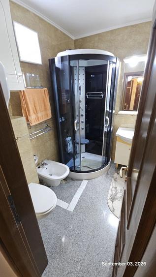 Garsonieră decomandată în Calea Călărașilor