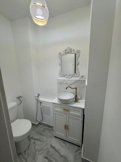 Apartament cu 3 camere decomandat în Ultracentral