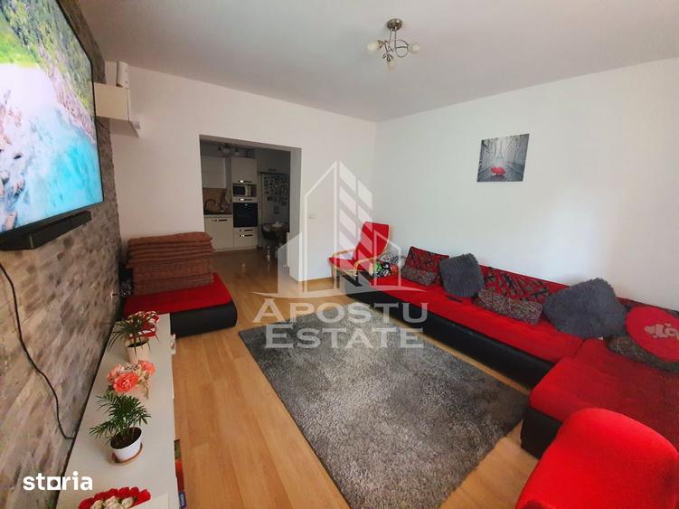 Apartament cu 4 camere decomandat în Bălcescu