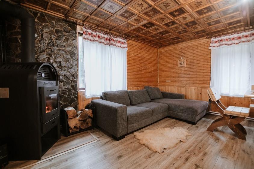 Casă cu 3 camere cu Teren 250 Mp în Sălard