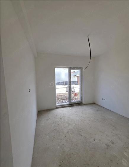 Casa individuala - Tunari - P + M - 5 camere - 2 bai - 165mp - 350mp teren - 8