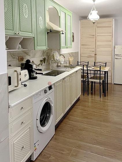 Apartament cu 3 camere decomandat, mobilat în Centrul Istoric
