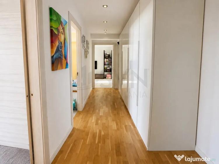 Apartament cu 4 camere decomandat în Băneasa