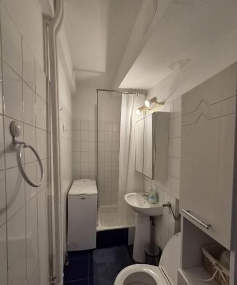 Apartament cu 2 camere semidecomandat, mobilat în Floreasca