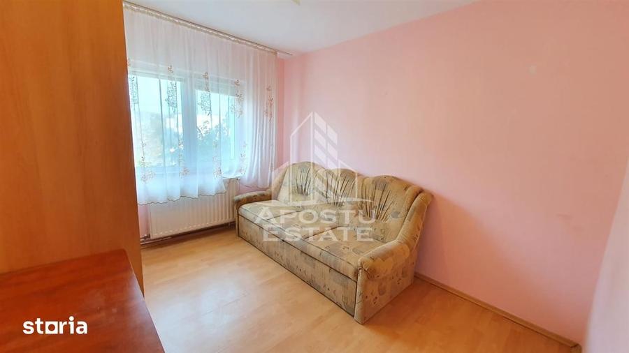 Apartament cu 3 camere decomandat, mobilat în Freidorf