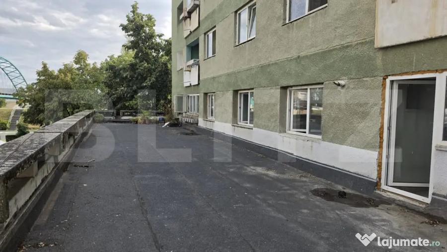 Apartament cu 3 camere decomandat în Ultracentral