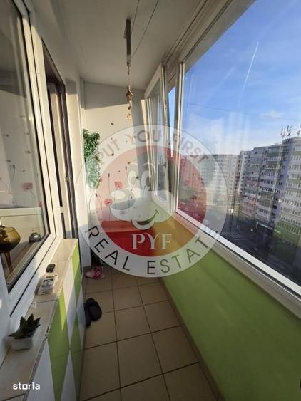 Apartament cu 3 camere semidecomandat, mobilat în Lizeanu