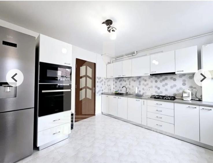 Apartament cu 2 camere decomandat în Cetate