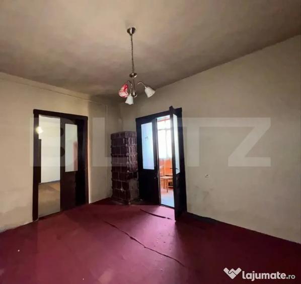 Casă cu 3 camere cu Teren 640 Mp în Central