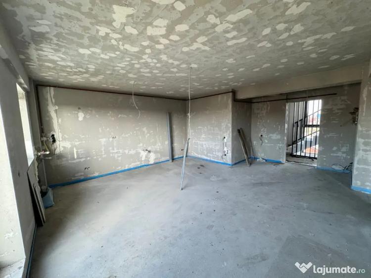 Apartament cu 2 camere decomandat în Vest