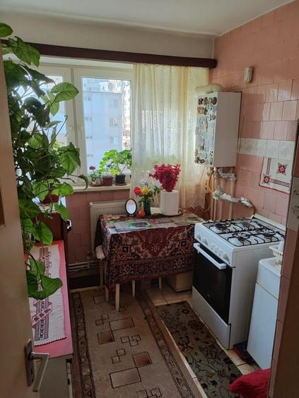Apartament cu 2 camere semidecomandat în Nicolae Bălcescu