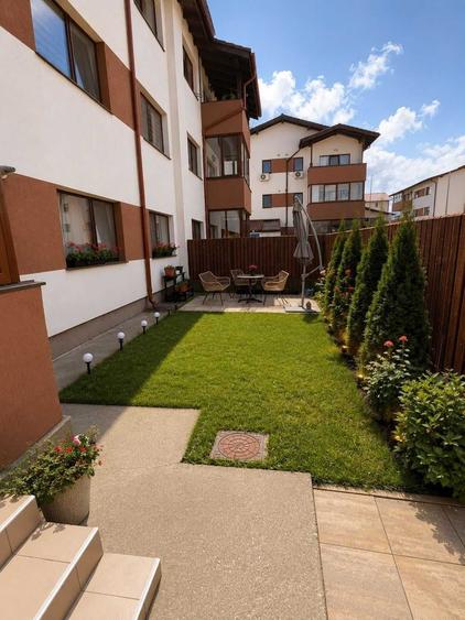 Apartament cu 3 camere decomandat în Sânpetru