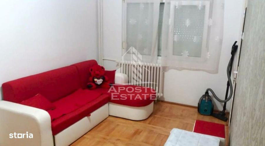 Garsonieră în Micălaca