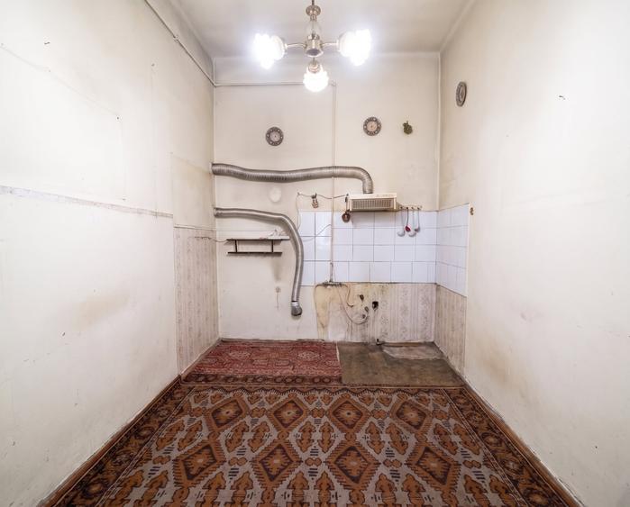 Apartament cu 2 camere semidecomandat în Horea