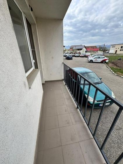 Apartament cu 2 camere decomandat, mobilat în Hotvon