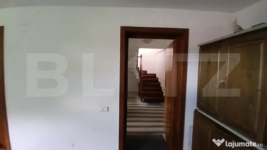 Vila de vanzare, 300 mp, zona Livezeni - 12