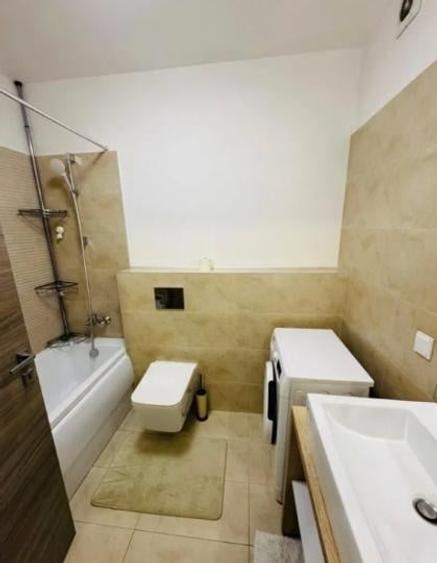 Apartament cu 3 camere decomandat, mobilat în Cantemir