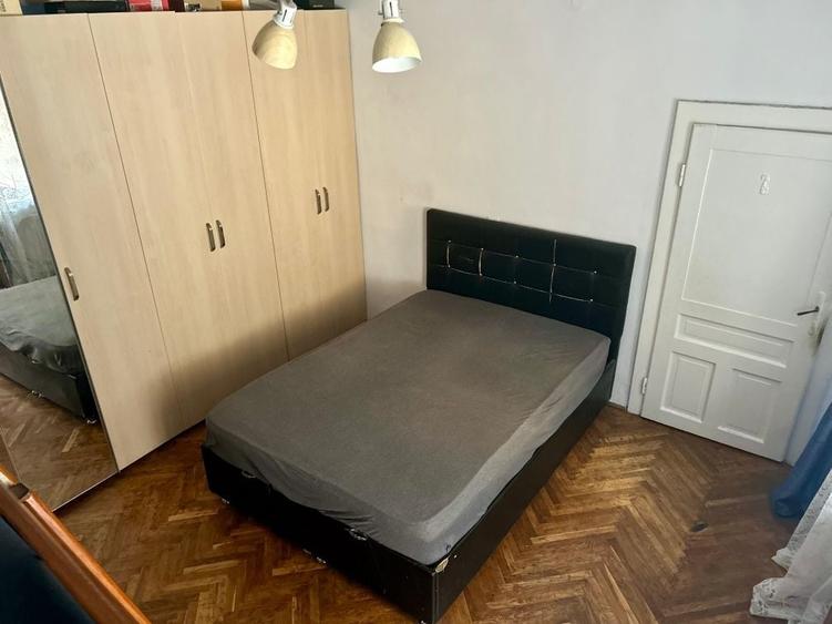 Apartament cu 4 camere nedecomandat în Drumul Carului
