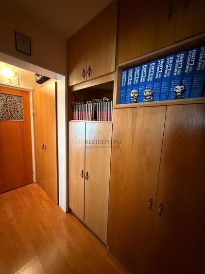 Apartament cu 3 camere semidecomandat, mobilat în Brâncoveanu